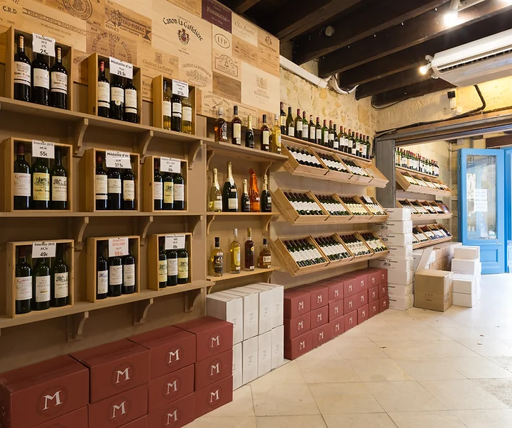 Cave du Marché en plein coeur de Saint-Émilion